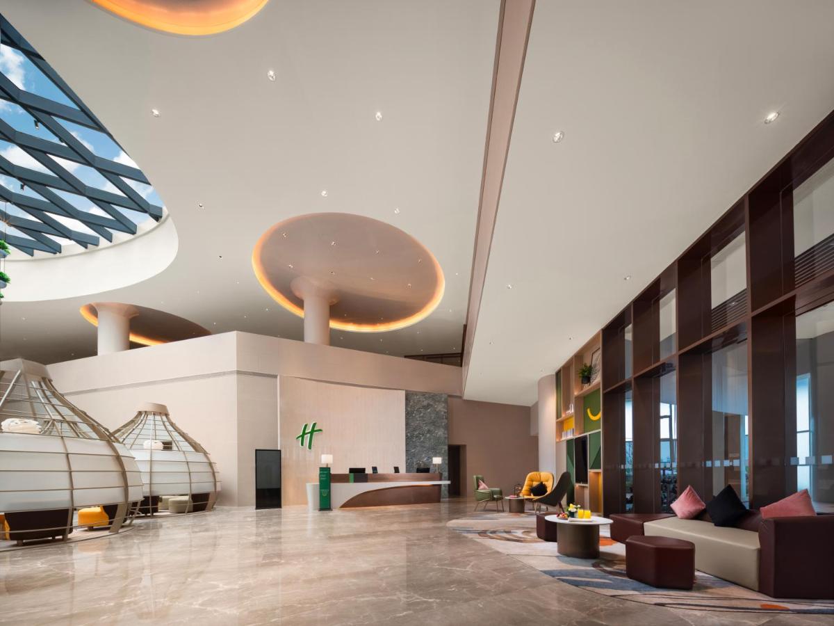 Holiday Inn Quzhou, an IHG Hotel - Housity