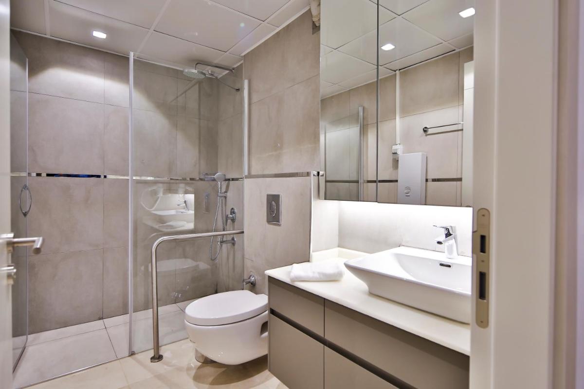 MENE SUITES - Housity