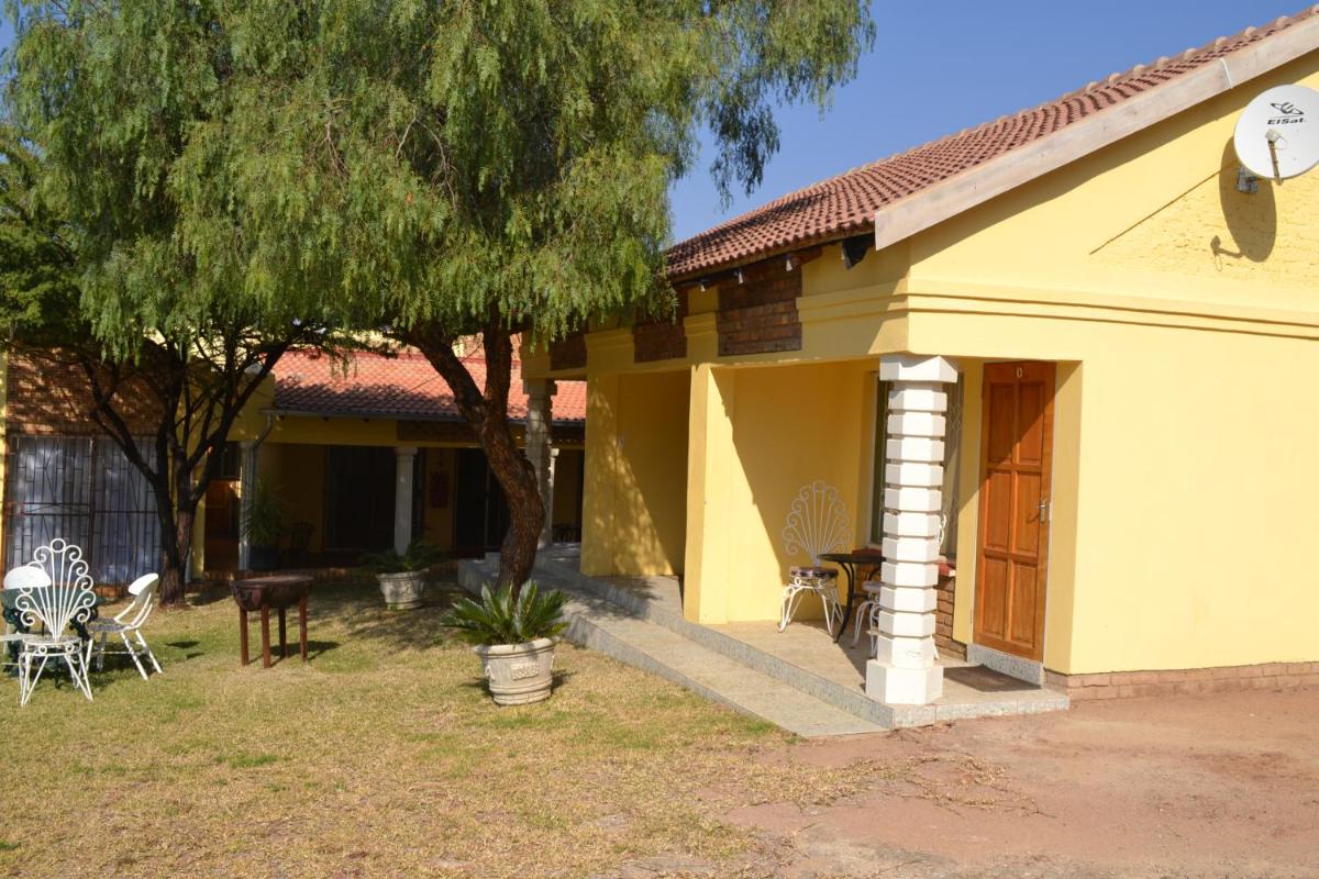 Kamogelo Guest House - Housity