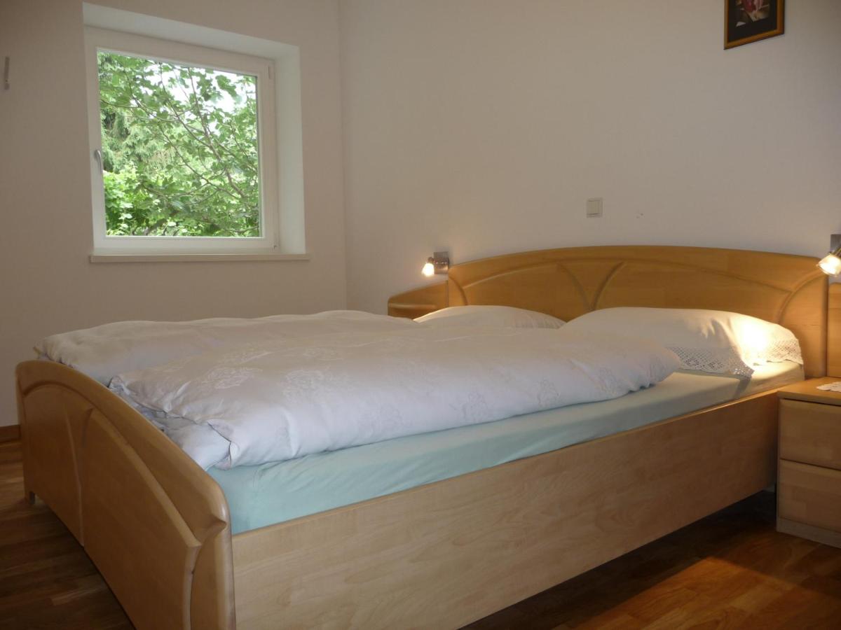 Ferienwohnungen HÖLLERHOF in Terlan - Housity