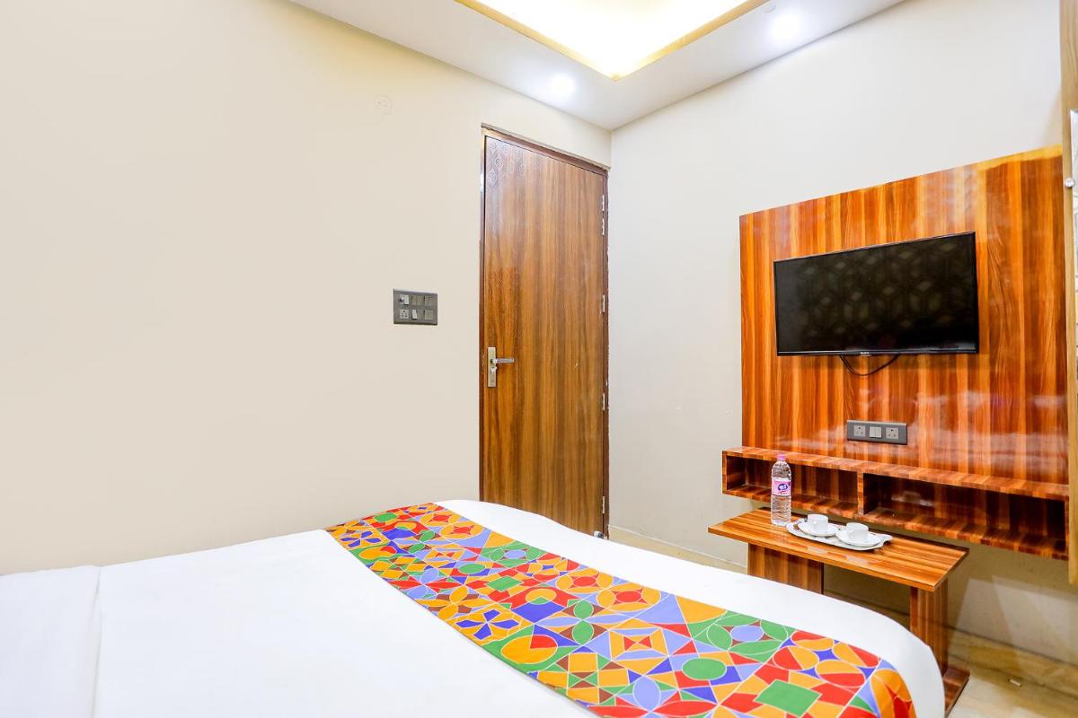 FabHotel The Palacio - Housity