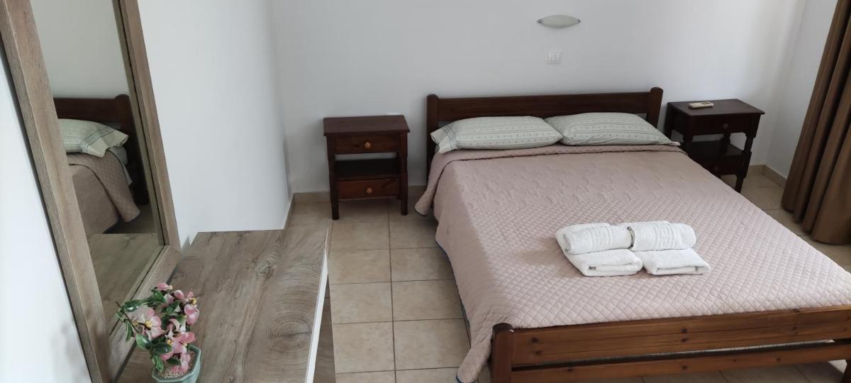 Maria Studios and Apartments - Housity