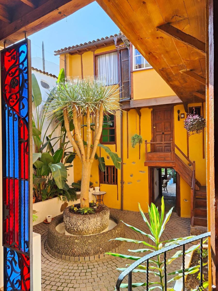 Tulia Guesthouse & Coworking - Housity