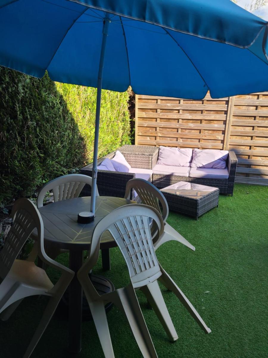 L'oree des Bornes-appartement avec piscine - Housity