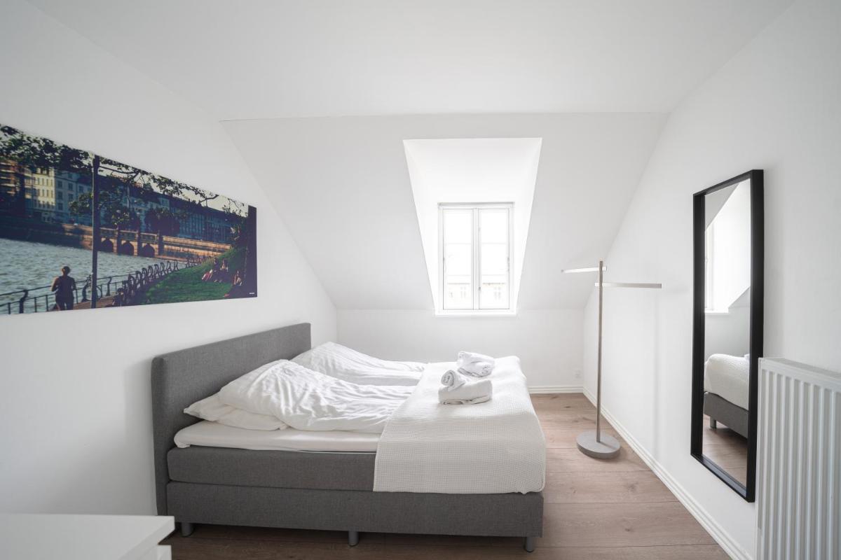 Great 2-bed penthouse apartment. - Housity