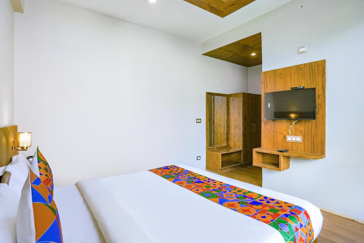 Super OYO Collection O Spex Hills - Housity