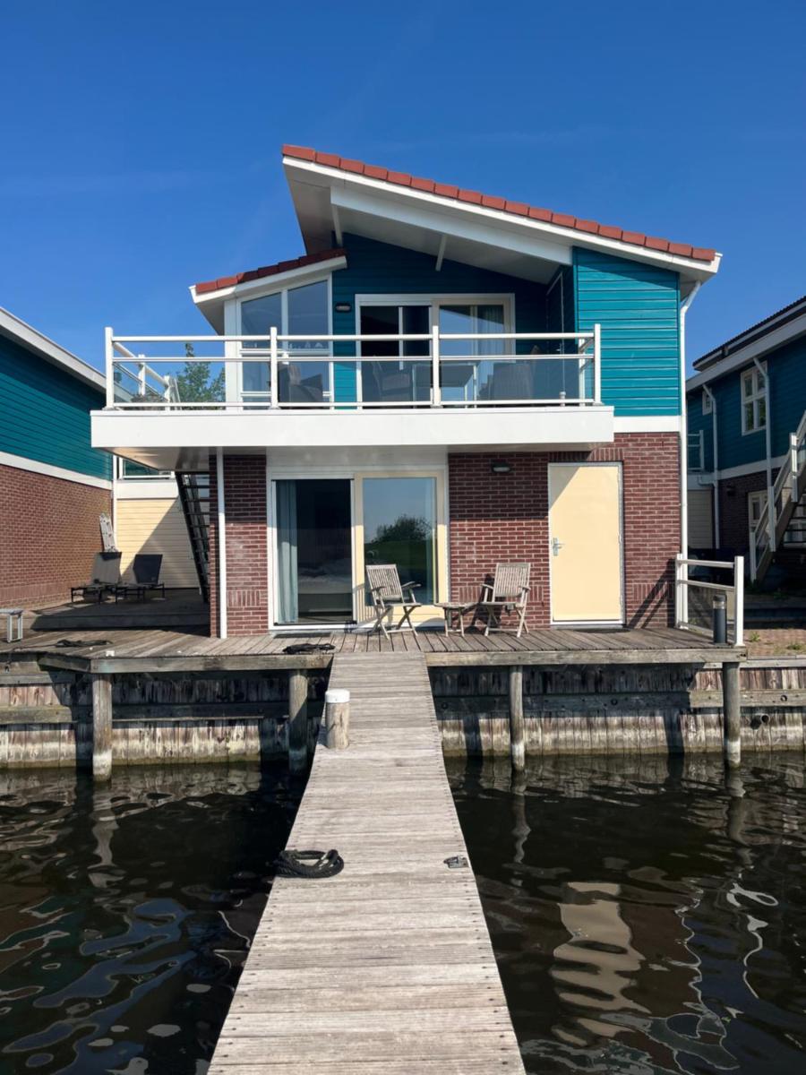 Friese Kust Villa - Housity