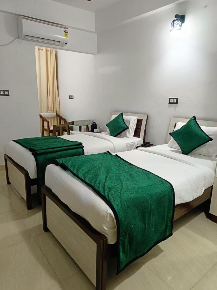 Hotel Aman Residency - Housity