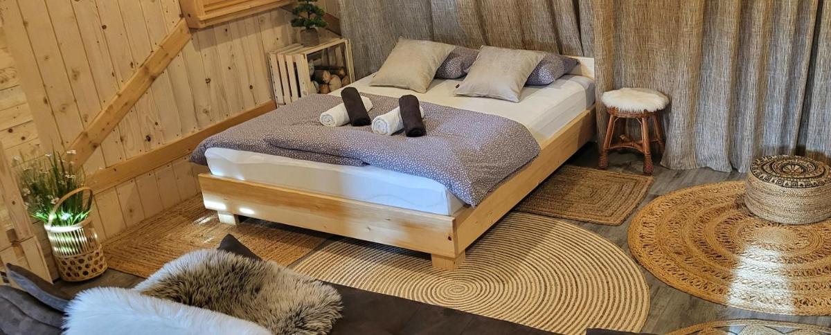 Glamping Happiness with Sauna and Natural Pool - Housity