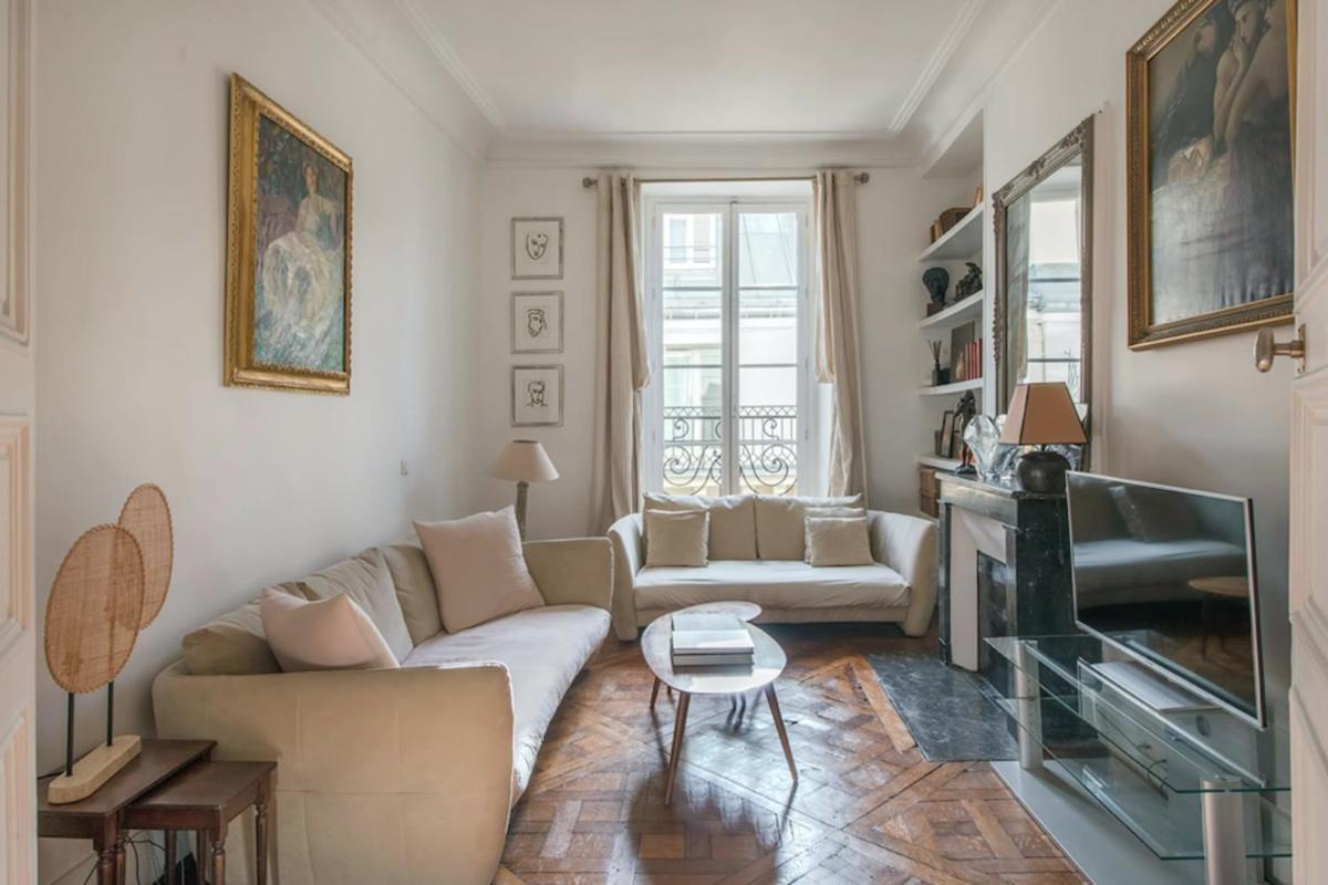Suitetrails - Beautiful Apartment For 2 Near The Louvre