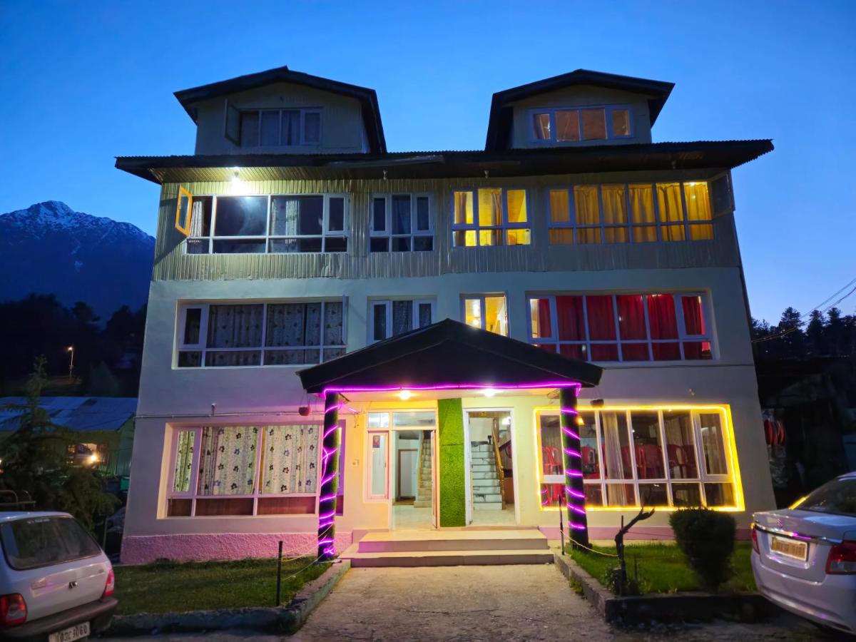 New Snow View Resort pahalgam - Housity