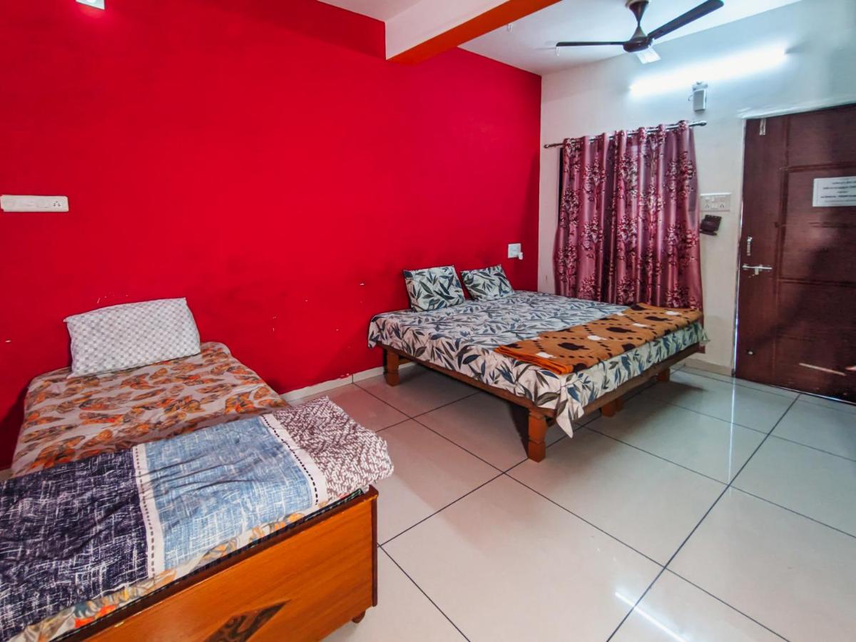 Ashapura Homestay - Housity