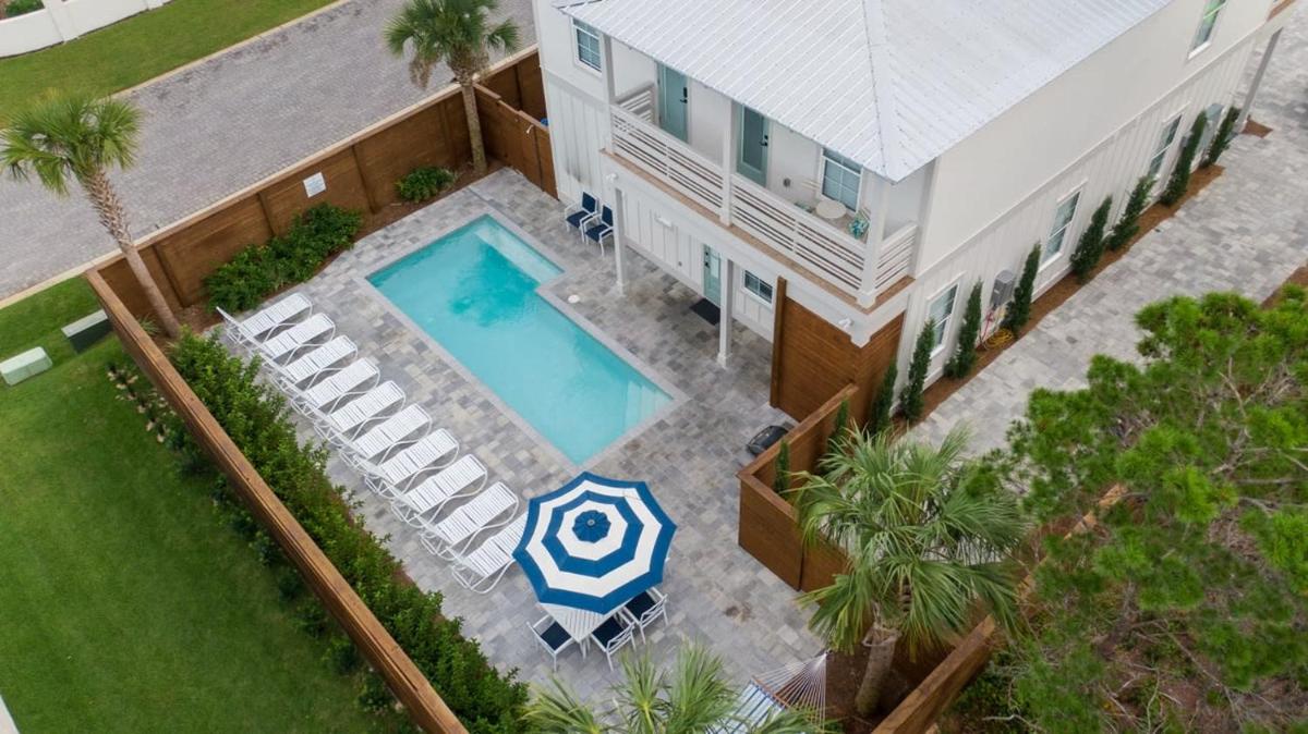Luxury Home with Pool Golf Cart 4 Min to Beach - Housity