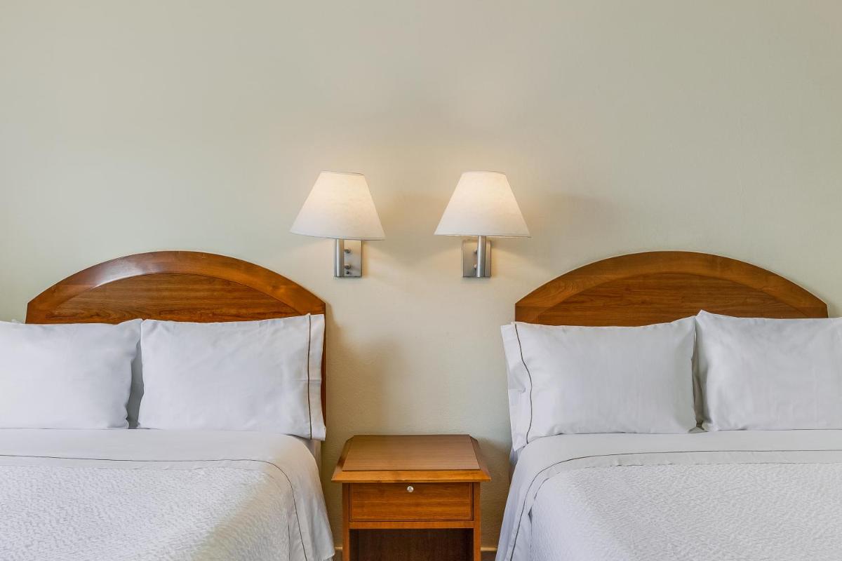 Fiesta Inn Colima - Hizvo
