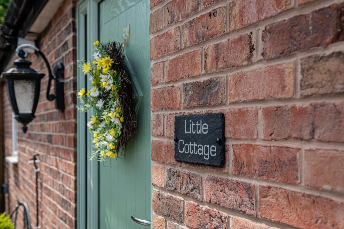 Quiet Self contained Cottage near Delamere Forest - Housity