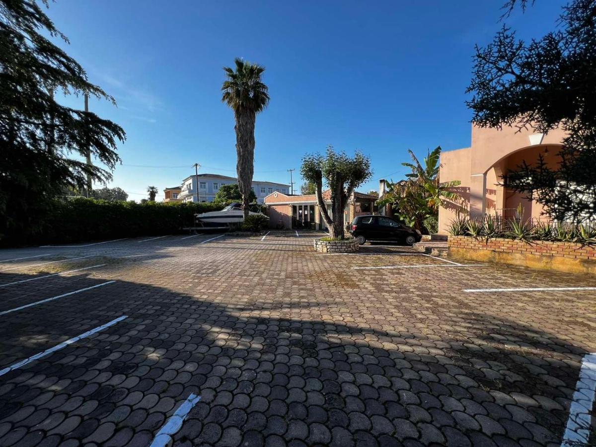 Angela Corfu - Housity