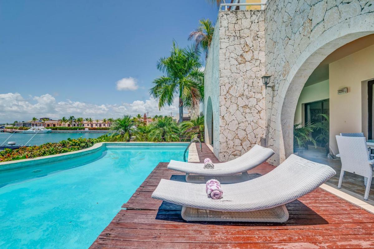 FISHING LODGE, INFINITY POOL, VISTAS A LA BAHIA - Housity