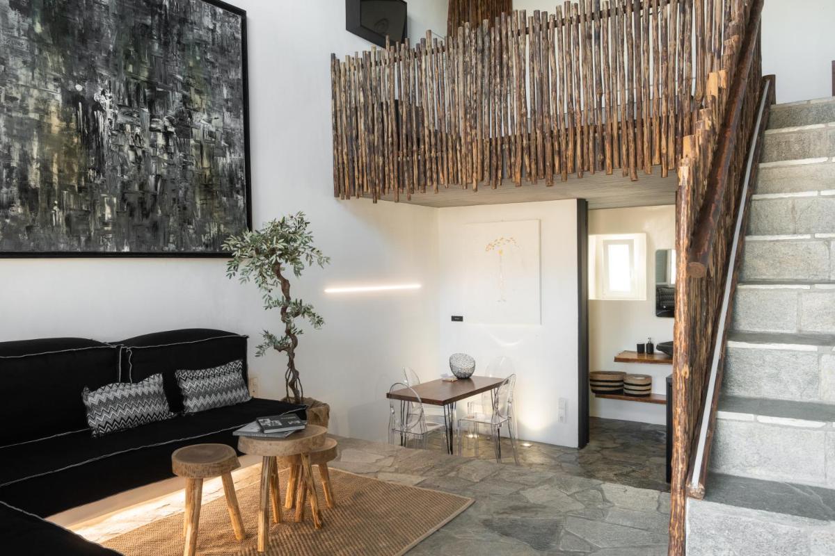PAnDA Art Houses - Housity