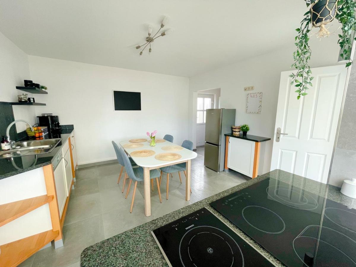 Bungalow am Kummerower See mit einem privaten Strand - Hizvo