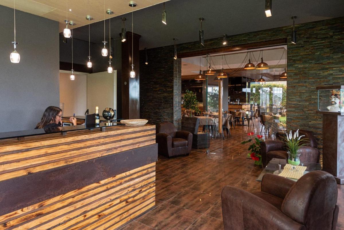 Corten Hotel - Housity