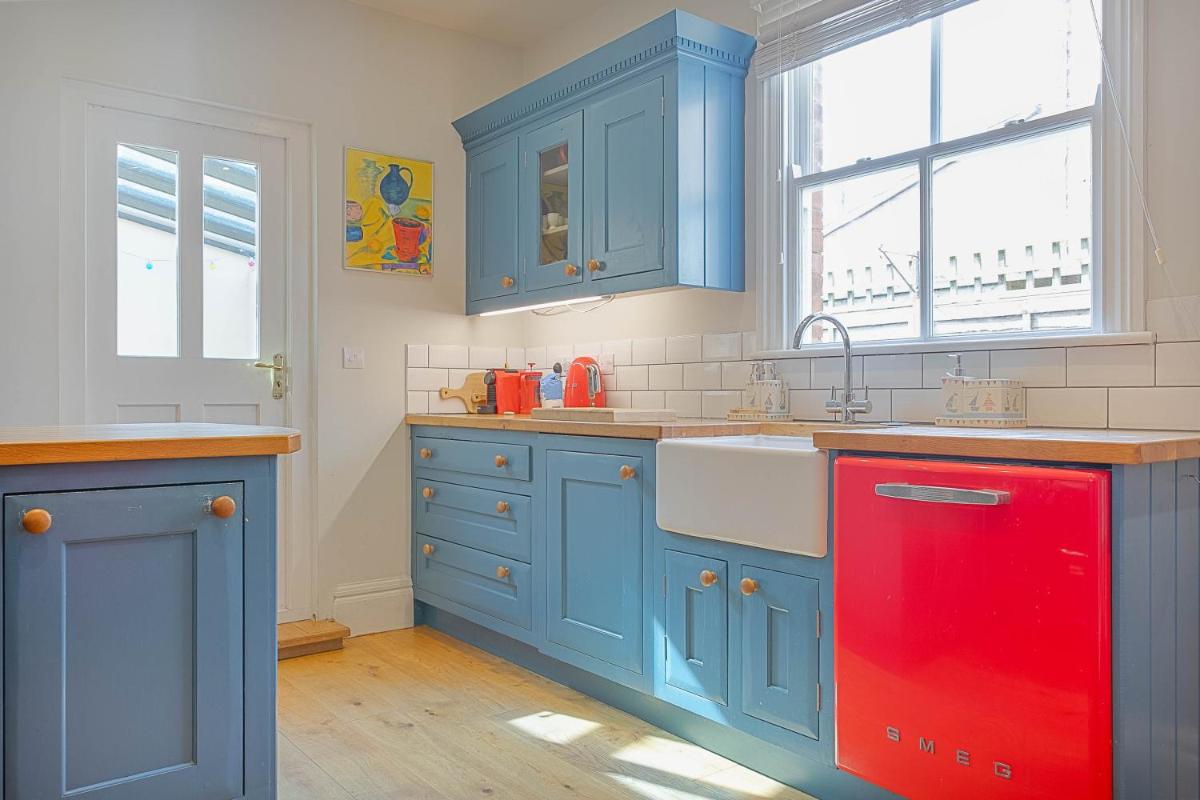 Sea View Villa - Crabpot Cottages - Housity