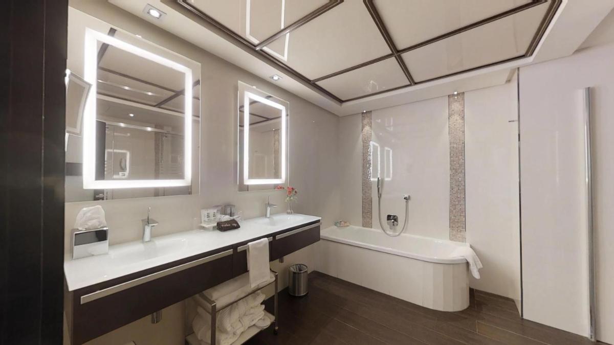 Un baño de Vincci Selección Aleysa