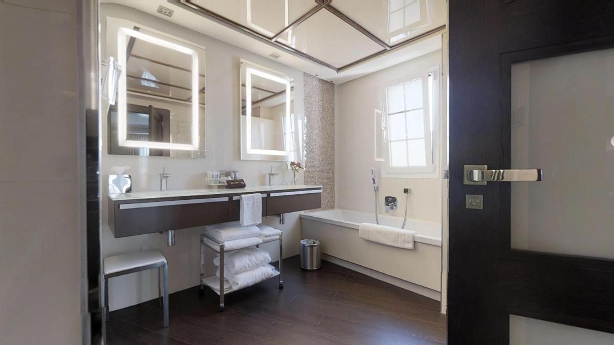 Un baño de Vincci Selección Aleysa