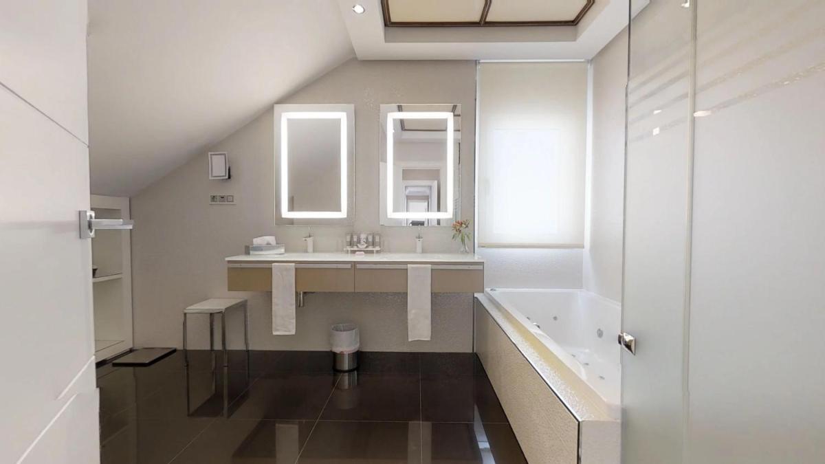 Un baño de Vincci Selección Aleysa