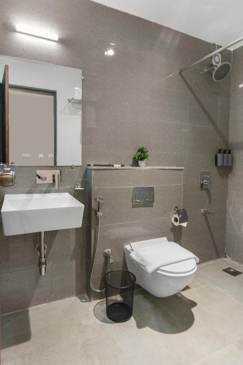 Pride Elite Wellness Resort Becharaji Near Becharaji Railway Station - Housity