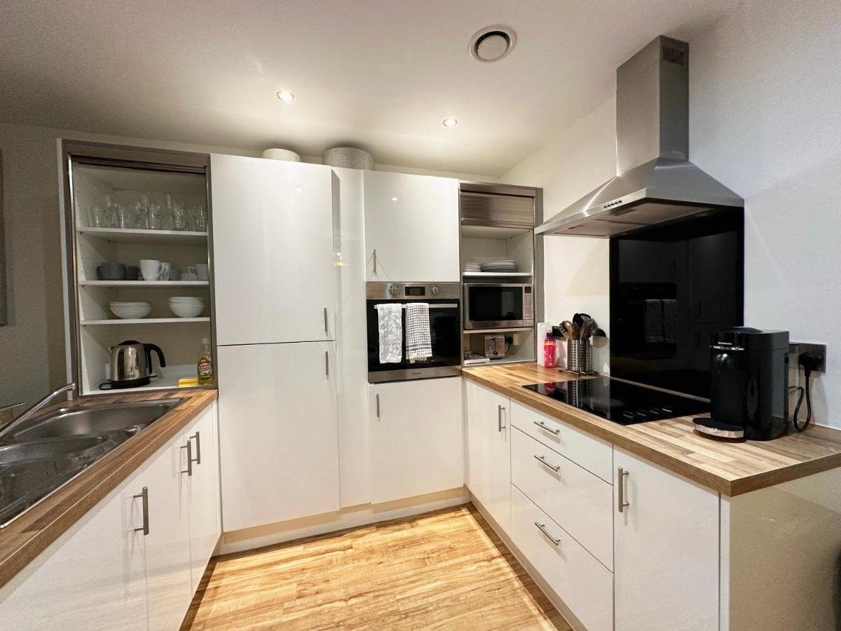 Media City Salford Quays - Housity