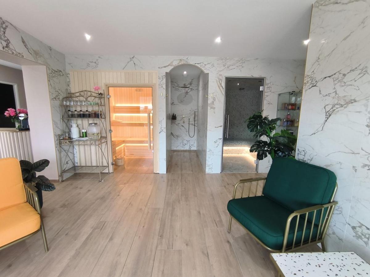 Logis Hôtel -Spa-Restaurant Le Saint Antoine - Housity