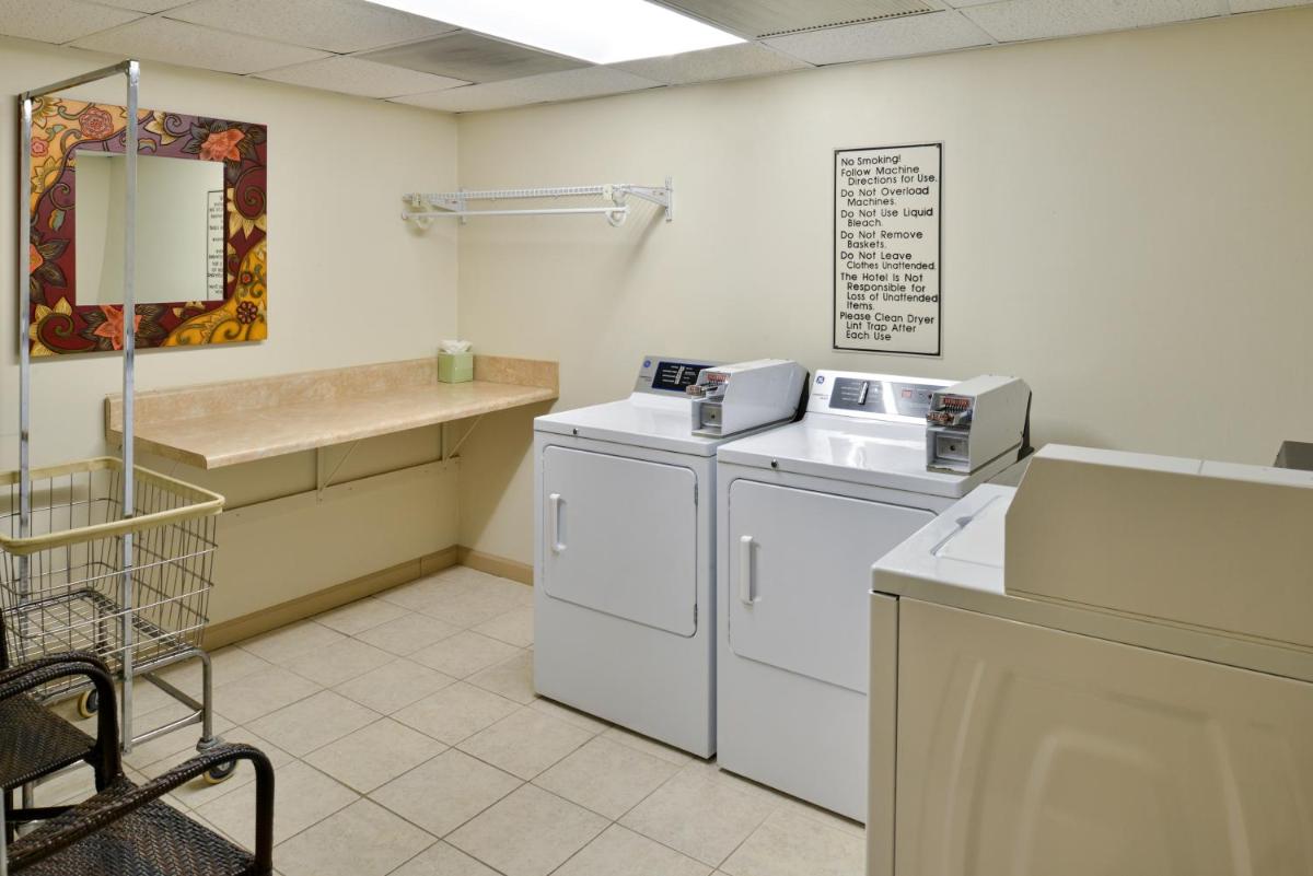 Hawthorne Inn & Conference Center - Housity