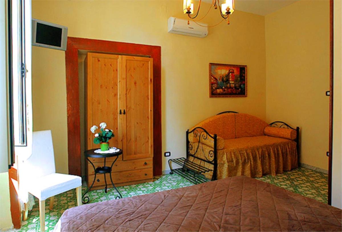 Suitetrails - B&B Domus Gemi