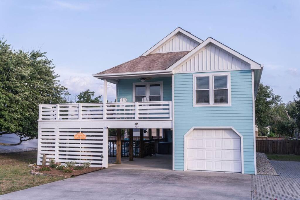 Somewhere On A Beach - Dog Friendly • Private Pool • Hot Tub • Fire Pit • Game Room • Horseshoe Pits • Walk to beach, Sound, arcade and go carts! - Housity