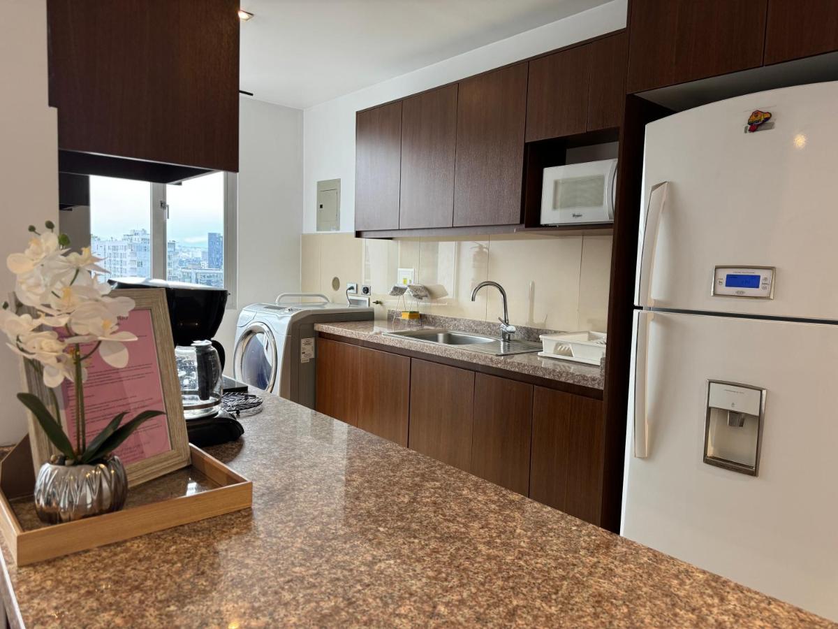 Departamento de Lujo La Carolina - Quicentro Shopping - Housity