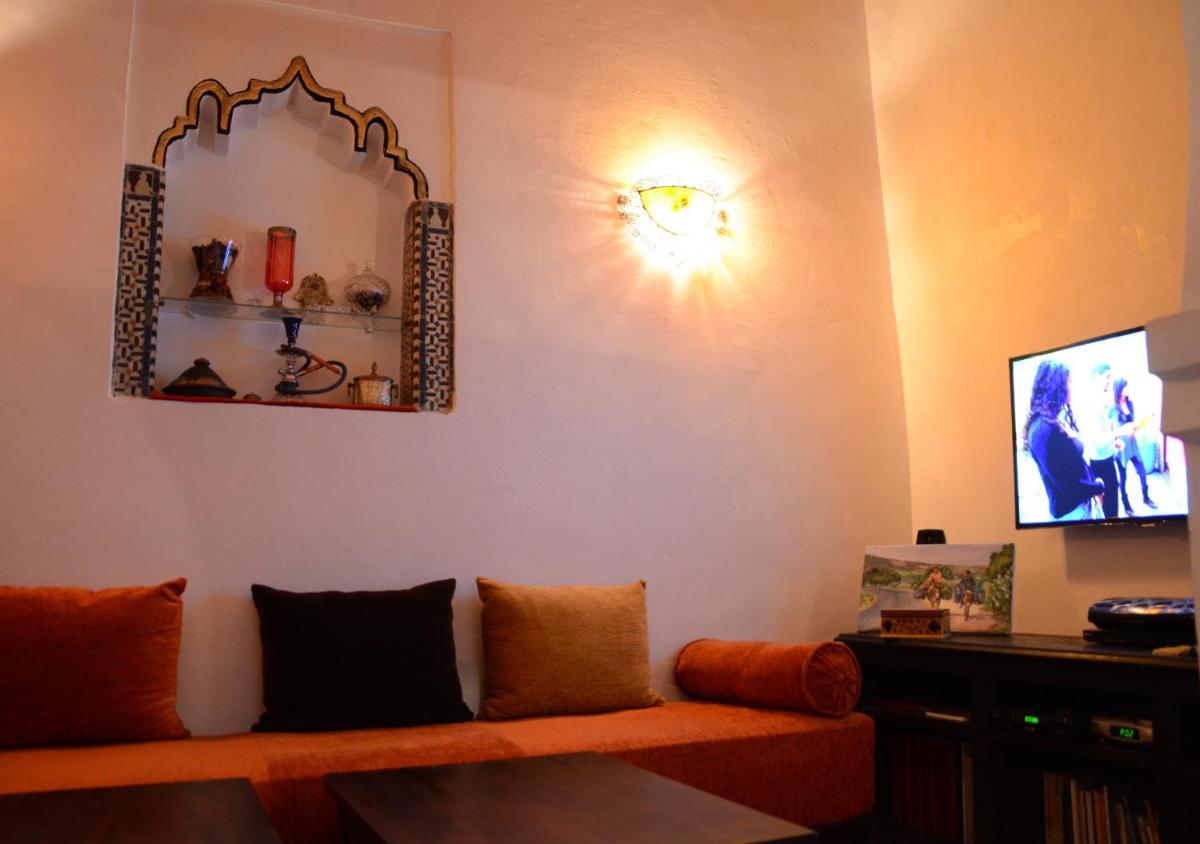 Room in BB - Dar Rehla bab Remouz - Housity