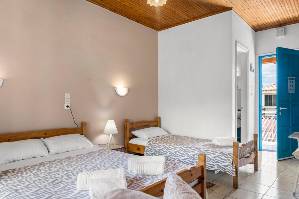 Oceanis Rooms - Housity