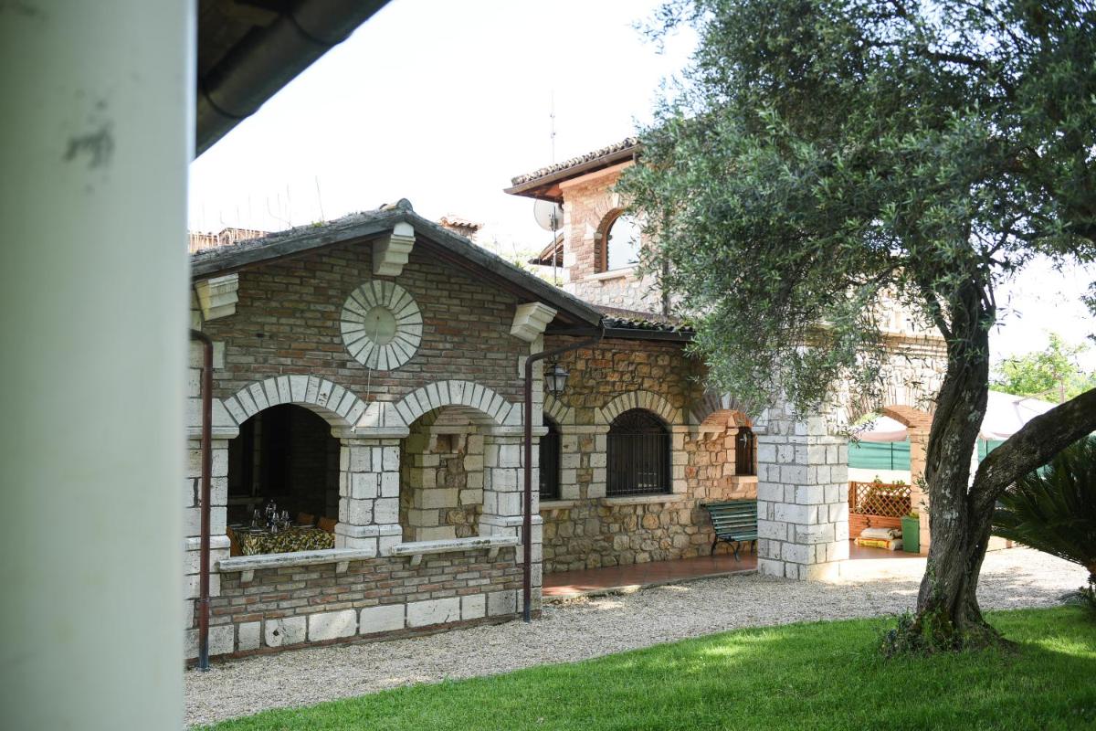 Casale Esmeralda - Housity