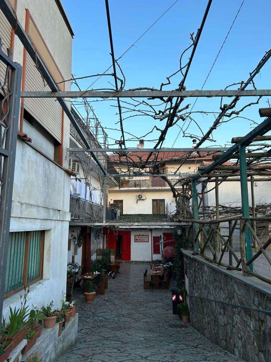 vecchio west - Housity