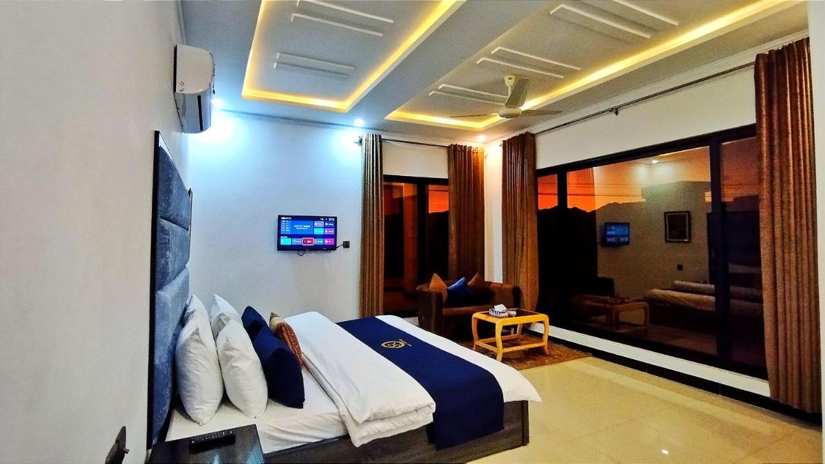 Hotel Swat Rezidor by Khan Familia - Housity