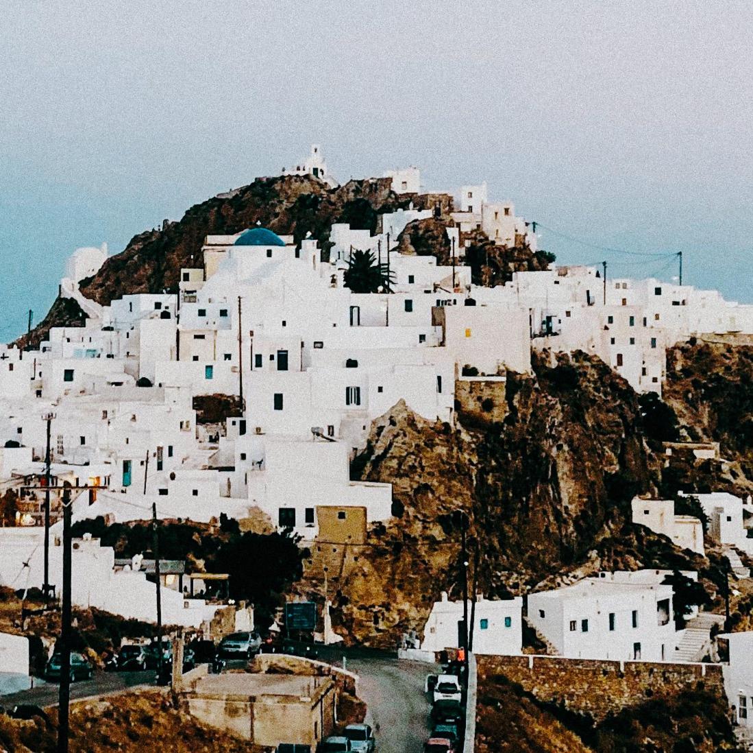 Stunning town-house in Chora, Serifos - Housity