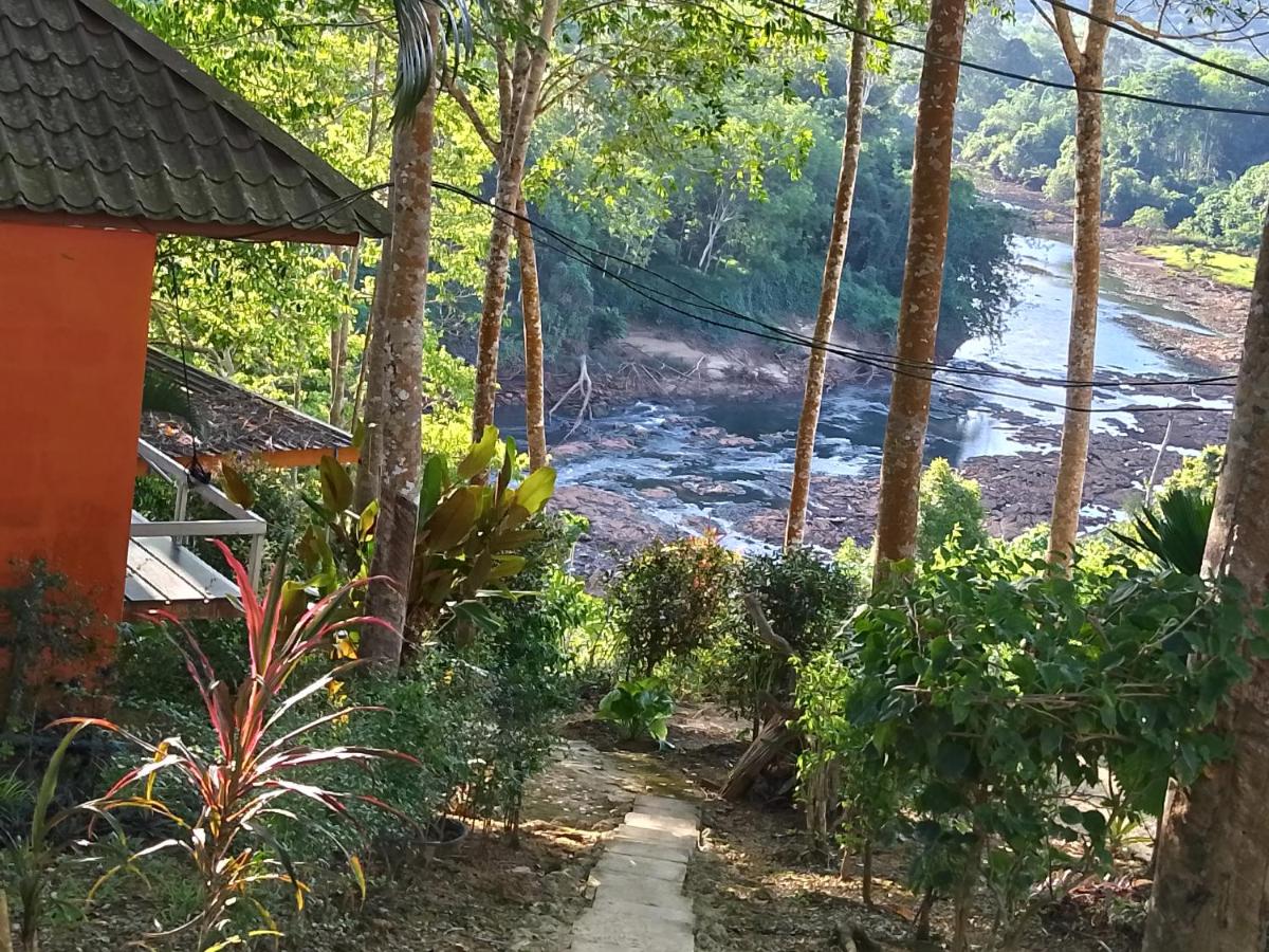 ภูริรักษ์ โฮมสเตย์ - Housity