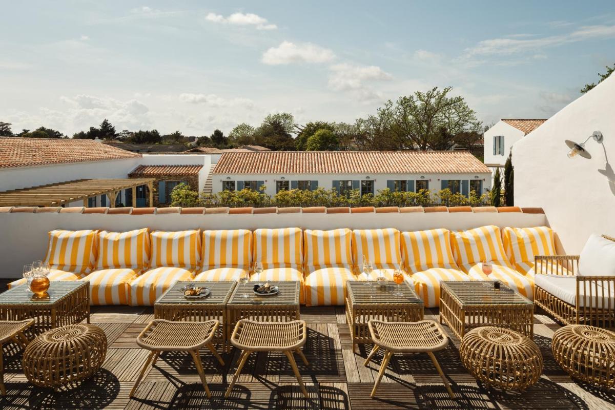 Balcon ou terrasse dans l'établissement La Mission Hôtel & SPA - l'île d'Yeu