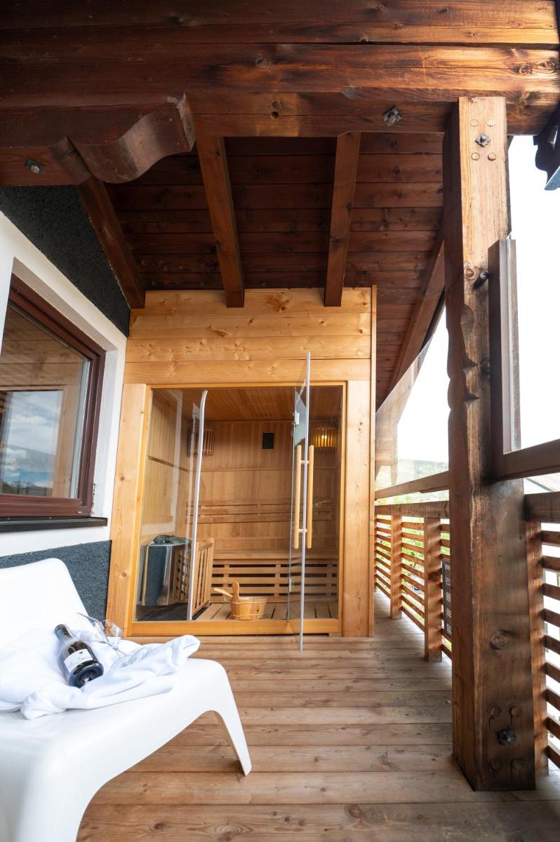 Ein Balkon oder eine Terrasse in der Unterkunft ALPENLIEBE - Sauna & Whirlpool - APARTments