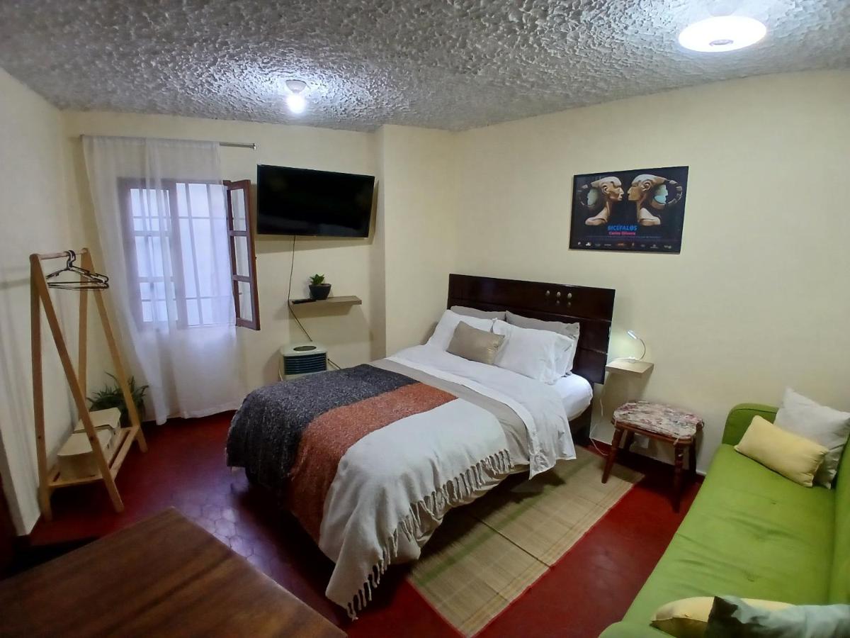 Centric, private, petfriendly apartments in Miraflores and home in Lince - Housity