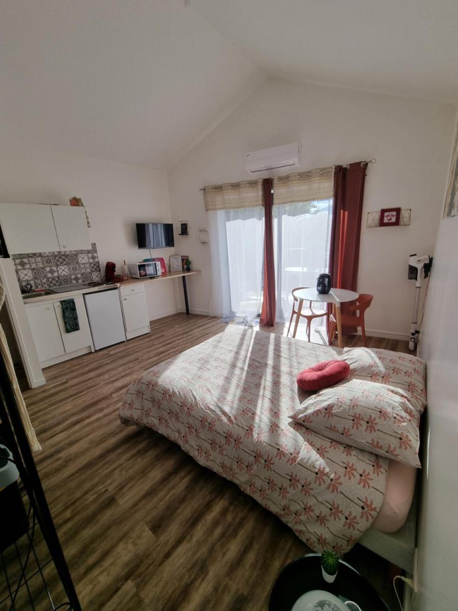 Escapade Beaujolaise - Studio - Housity
