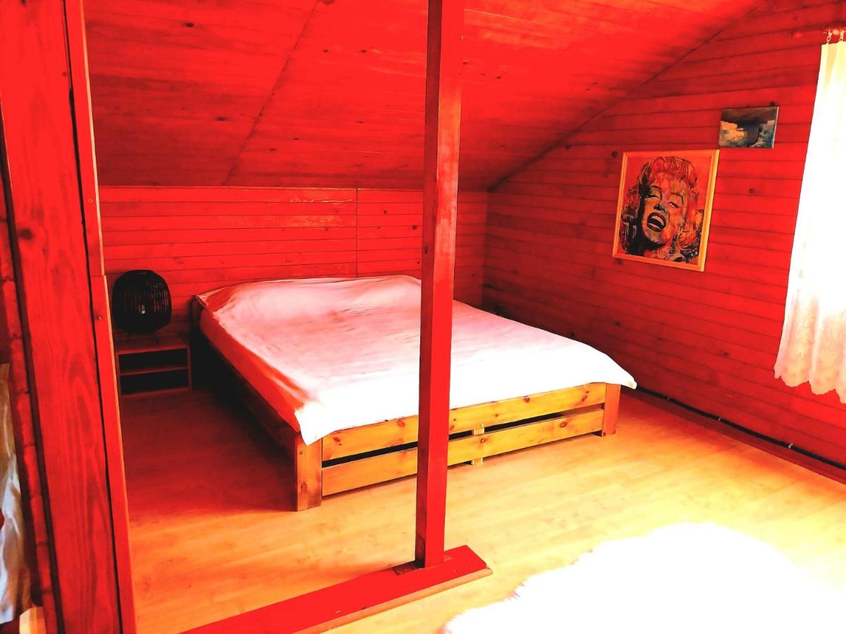 Chalet Simone - Housity