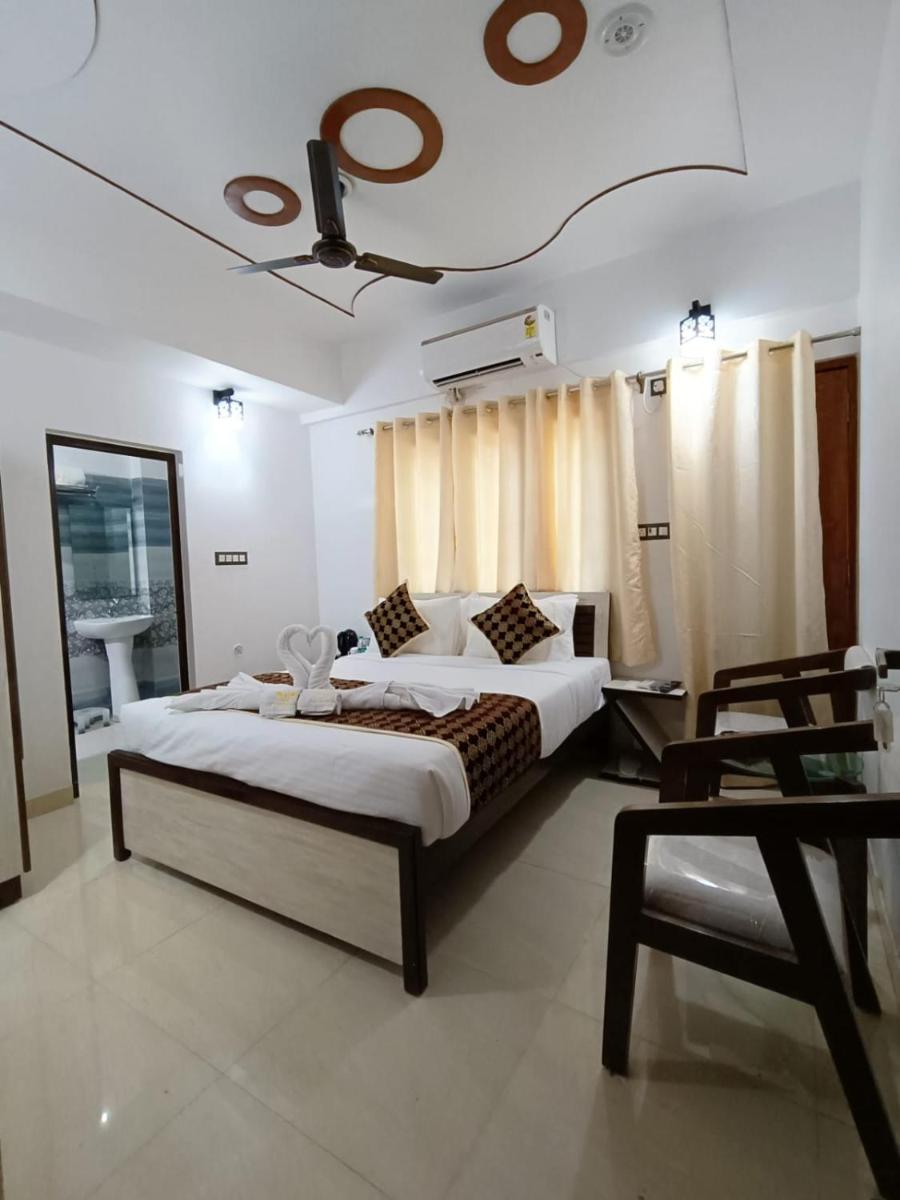 Hotel Aman Residency - Housity