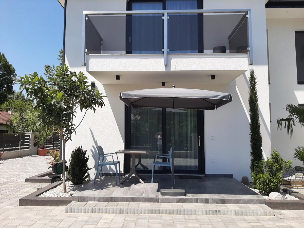 Ancsi Apartmanház - Housity