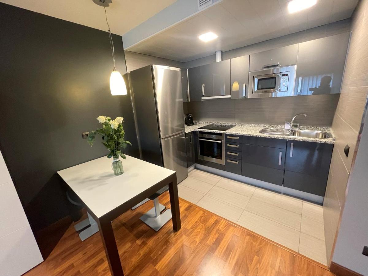 Hotel Apartamentos San Fermín Pamplona - Housity